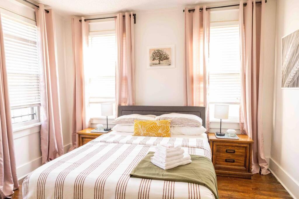 J Birds' Bungalow In The Heart Of Midtown Memphis Ngoại thất bức ảnh